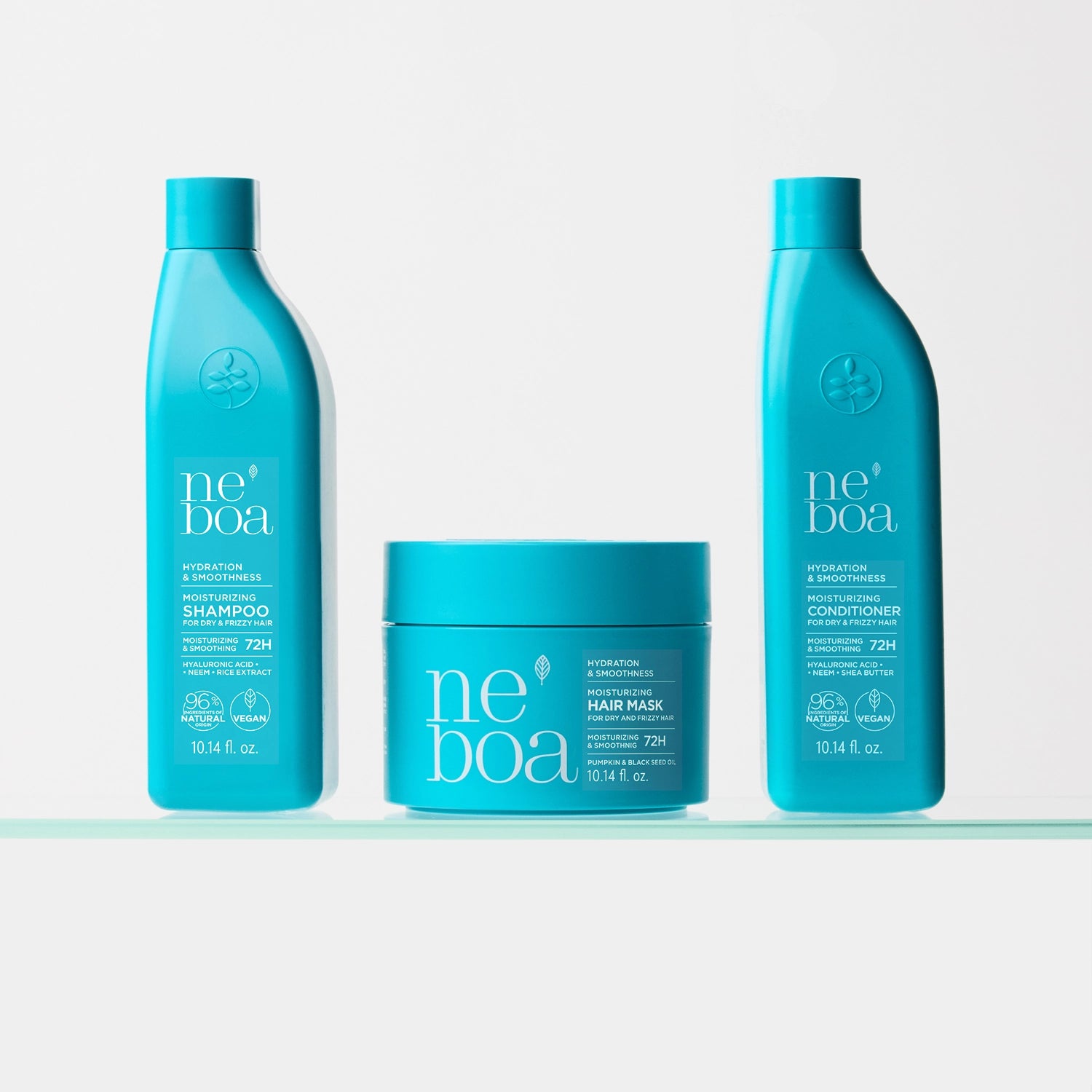 HYDRATION & SMOOTHNESS Moisturizing shampoo